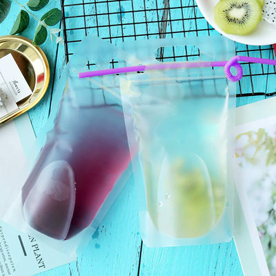 500ml 750ml ถุงบรรจุของเหลวใสเครื่องดื่มพร้อมฟางและที่จับ